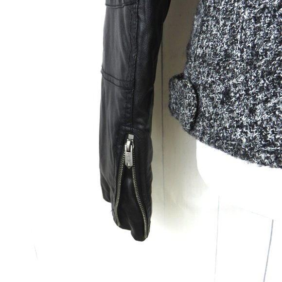 Black and White Moto Jacket Guess Vintage 90's Style Wool Blend.......325 - Picture 8 of 15
